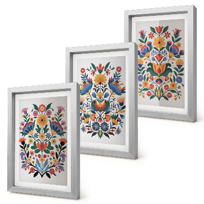 Lot de 3 tableaux Motifs floraux aux couleurs intenses sur fond blanc