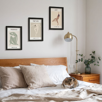 Lot de 3 tableaux Des personnages stylés dans des tons minimalistes