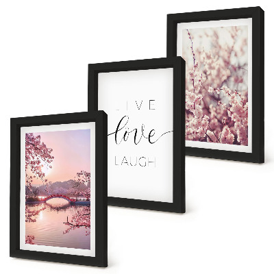 Ensemble de 3 tableaux Motifs floraux avec un pont et une inscription