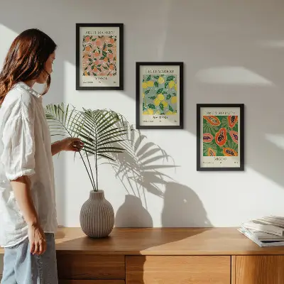 Lot de 3 tableaux représentant des agrumes et des fruits tropicaux dans un style rétro