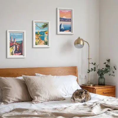 Ensemble de 3 tableaux représentant des villes italiennes et des paysages balnéaires rétro