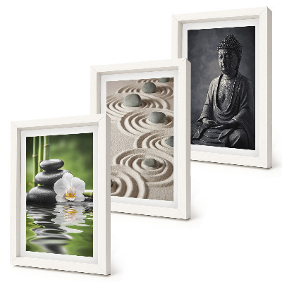 Mur de cadres Vue apaisante sur un Bouddha, des galets sur la plage et des bambous.