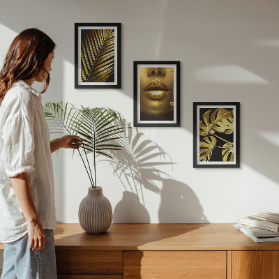 Mur de cadres Feuilles de palmier visage de femme feuilles de monstera