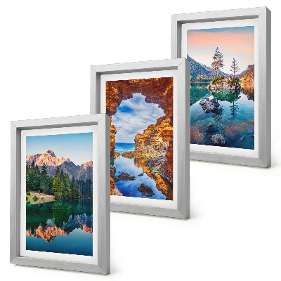 Mur de cadres Lacs de montagne avec reflets dans l'eau et les rochers