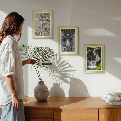 Lot de 3 tableaux représentant la paix de la nature avec ses pierres, sa cascade et un Bouddha