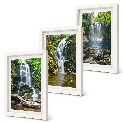 Ensemble de 3 tableaux Cascades dans un cadre verdoyant avec des pierres et de l'eau