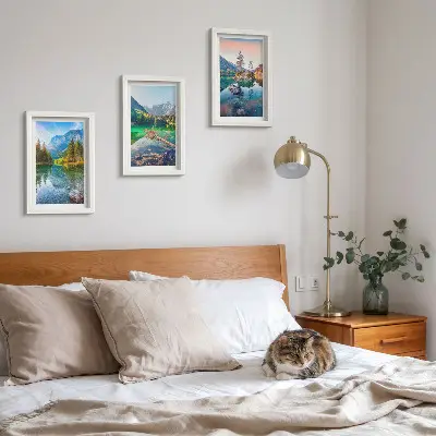 Ensemble de 3 tableaux représentant des lacs de montagne avec des paysages naturels