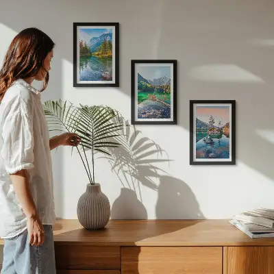 Ensemble de 3 tableaux représentant des lacs de montagne avec des paysages naturels