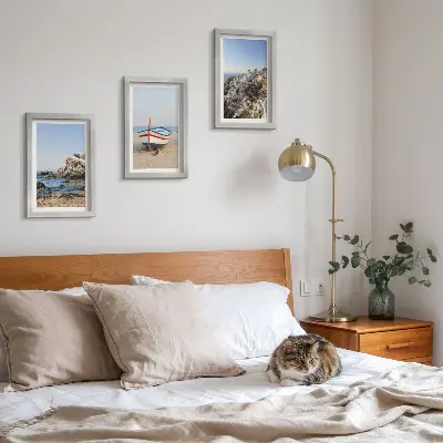 Lot de 3 tableaux vues de la mer avec bateau et maisons blanches en Grèce