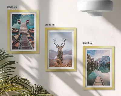 Ensemble de 3 tableaux représentant un lac avec des bateaux, des cerfs et un paysage montagneux