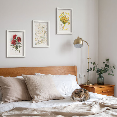 Ensemble de 3 tableaux Roses rouges, silhouette blanche, fleurs jaunes dans un vase