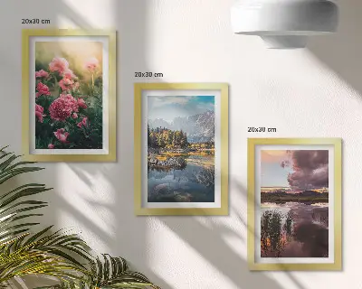 Ensemble de 3 tableaux représentant des fleurs dans un jardin, des montagnes et une surface d'eau calme