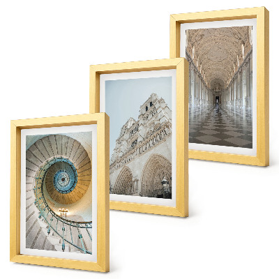 Lot de 3 tableaux L'escalier en colimaçon de la cathédrale, vue de la façade du bâtiment et un couloir carrelé