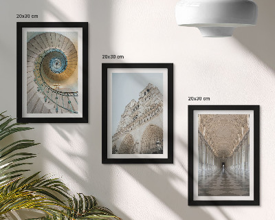 Lot de 3 tableaux L'escalier en colimaçon de la cathédrale, vue de la façade du bâtiment et un couloir carrelé