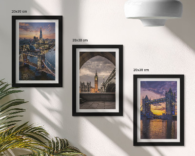 Mur de cadres Vues de la ville avec ses ponts et ses tours d'horloge