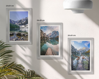 Mur de cadres Montagnes, lacs et jetées en bois sur l'eau