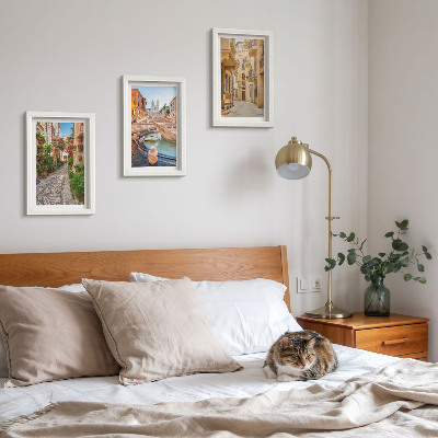 Ensemble de 3 tableaux Rues charmantes et fontaines dans une architecture pittoresque