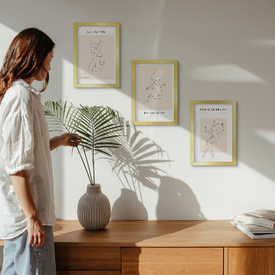 Mur de cadres Silhouettes linéaires de femmes dans des affiches minimalistes