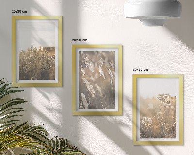 Lot de 3 tableaux Un paysage d'herbes et de fleurs aux teintes chaudes