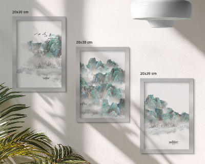 Mur de cadres Montagnes dans les nuages ​​avec des oiseaux et un bateau sur l'eau japandi