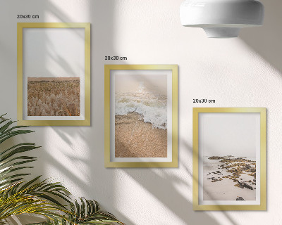 Ensemble de 3 tableaux Plage avec vagues et galets en été