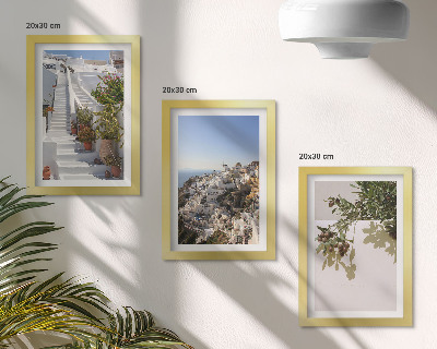 Ensemble de 3 tableaux Escaliers blancs à Santorin avec vue sur la ville