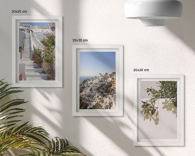 Ensemble de 3 tableaux Escaliers blancs à Santorin avec vue sur la ville