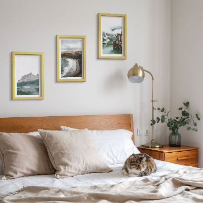 Lot de 3 tableaux Paysages de montagne avec une plage et une maison en bois