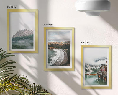 Lot de 3 tableaux Paysages de montagne avec une plage et une maison en bois