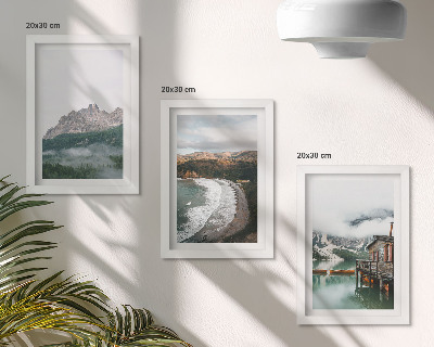 Lot de 3 tableaux Paysages de montagne avec une plage et une maison en bois