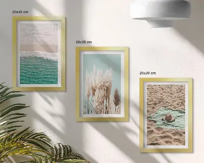 Lot de 3 tableaux représentant une plage avec des vagues, de l'herbe, un chapeau et du sable pour une ambiance détente et nature