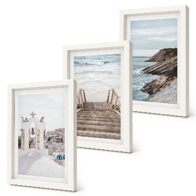 Ensemble de 3 tableaux Vues de la mer et de l'architecture de Santorin sur fond de ciel
