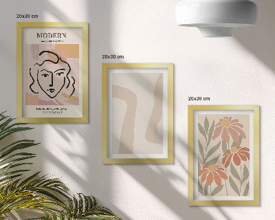 Mur de cadres Femme au style moderne avec des motifs abstraits