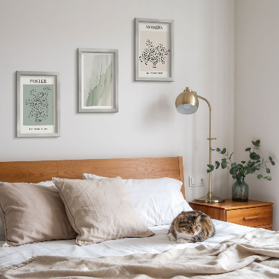 Mur de cadres Fleurs dans un vase dans un style moderne et minimaliste