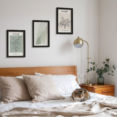 Mur de cadres Fleurs dans un vase dans un style moderne et minimaliste