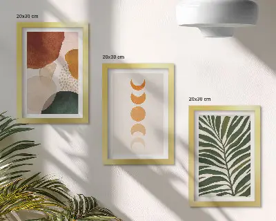 Mur de cadres avec motifs de formes abstraites aux couleurs chaudes et feuilles
