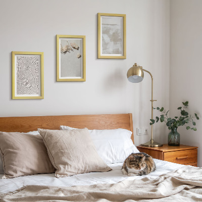 Mur de cadres Style bohème : sable, pierres et texture usée