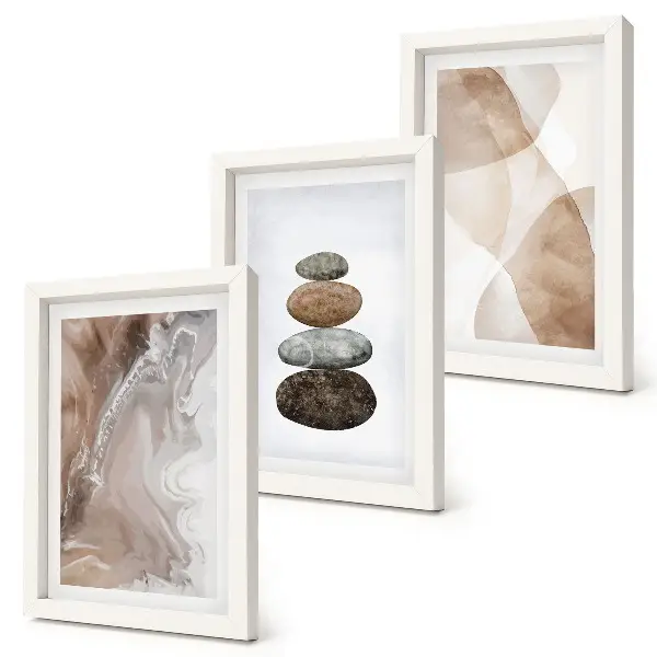 Mur de cadres formes abstraites et structures peintes dans des tons pastel