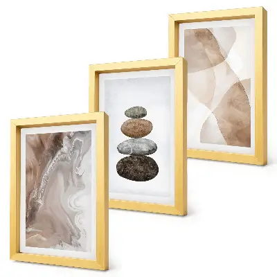 Mur de cadres formes abstraites et structures peintes dans des tons pastel