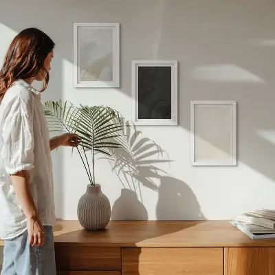 Lot de 3 tableaux aux nuances de minimalisme variées