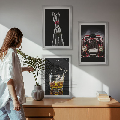 Cadre photo mural Jambes de femme rose voiture whisky