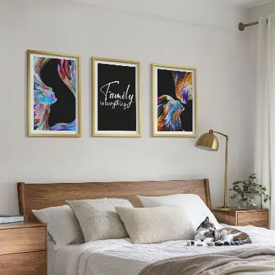 Lot de 3 tableaux pour salon portraits de personnes aux motifs colorés sur le thème de la famille