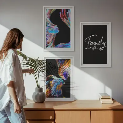 Lot de 3 tableaux pour salon portraits de personnes aux motifs colorés sur le thème de la famille