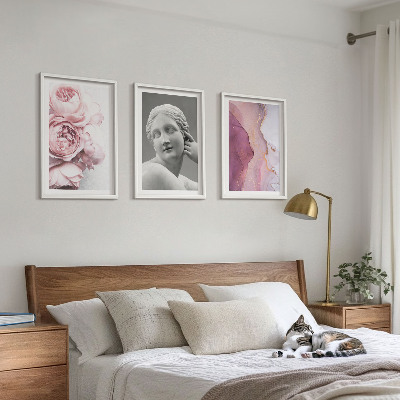Cadre photo mural Sculpture abstraite de femme avec des pivoines