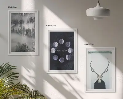 Lot de 3 tableaux pour salon représentant un paysage forestier dans la brume avec une lune et un crâne de cerf