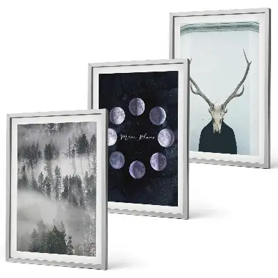 Lot de 3 tableaux pour salon représentant un paysage forestier dans la brume avec une lune et un crâne de cerf