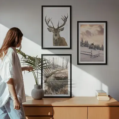 Cadre photo mural représentant une cabane à cerfs dans un paysage d'hiver