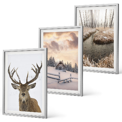 Cadre photo mural Cabane à cerfs dans un paysage d'hiver