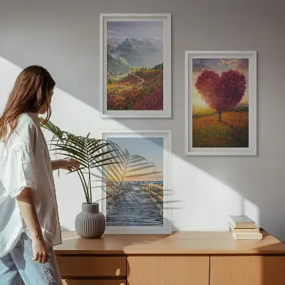 Cadre photo mural représentant des paysages de montagne avec un arbre en forme de cœur et une jetée