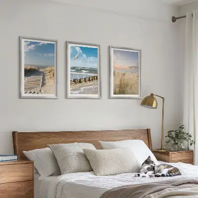 Lot de 3 tableaux pour salon représentant une plage avec du sable, des vagues, le ciel et des oiseaux
